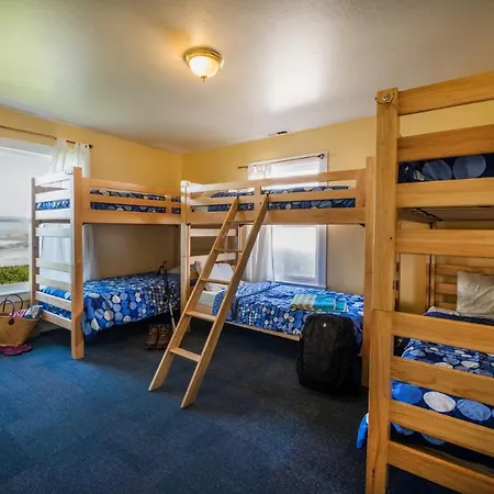 Hi Pigeon Point Lighthouse Hostel-3